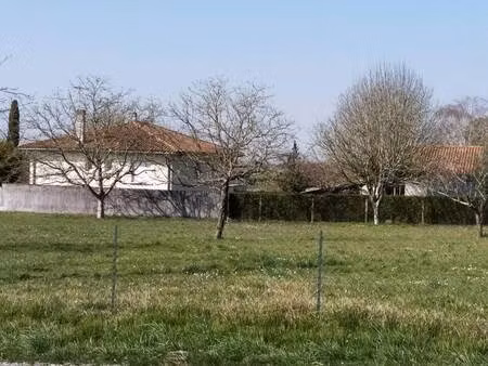 terrain constructible viabilisé à vendre