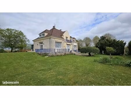 maison 9 pièces 303 m²