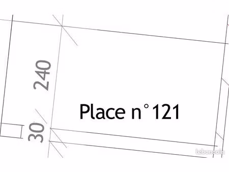 place de parking sous-sol  sécurisée par portail et vidéosurveillance
