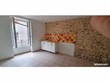 location appartement centre village