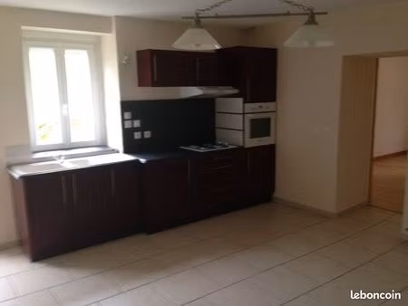 location appartement plein pied burgille