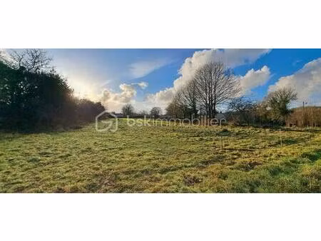 terrain de 2 783 m² à huelgoat