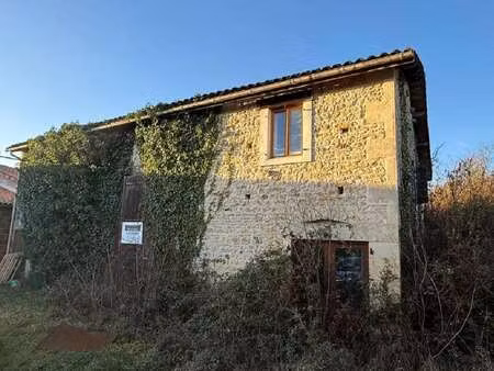 vente maison à verteuil-sur-charente (16510) : à vendre / 194m² verteuil-sur-charente