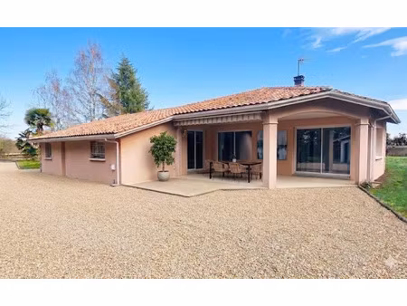 vente maison 5 pièces 135 m² à fargues (40500)  329 000 €