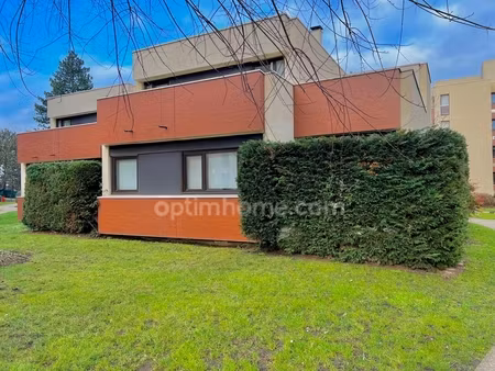 maison 6 pièces 4/5 chambres  une place de parking  terrasses