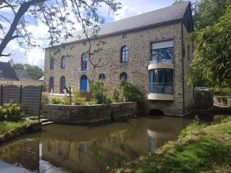 a du pas du centre ville