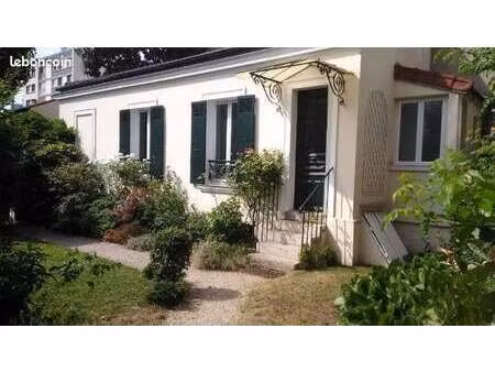 location maison à courbevoie (92400) : à louer / 58m² courbevoie