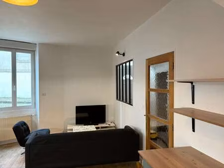 location maison meublé à dinan (22100) : à louer meublé / 90m² dinan