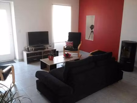 location maison à tiffauges (85130) : à louer / 58m² tiffauges