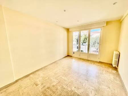 cannes - les anglais 2p + parking