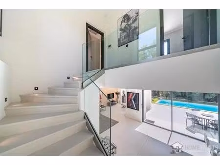 achat : maison (06160)