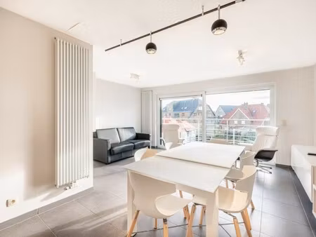 appartement te huur in koksijde met 2 slaapkamers