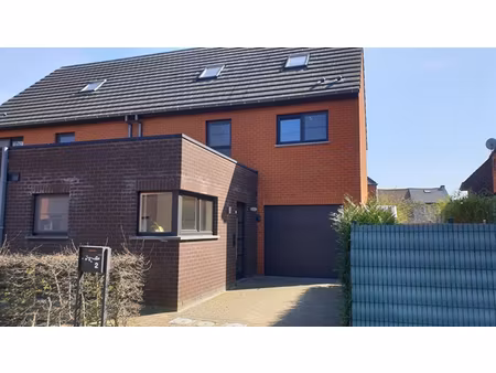 huis te huur in zele met 4 slaapkamers