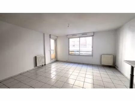 location appartement 2 pièces 45 m² à marseille 8 (13008)