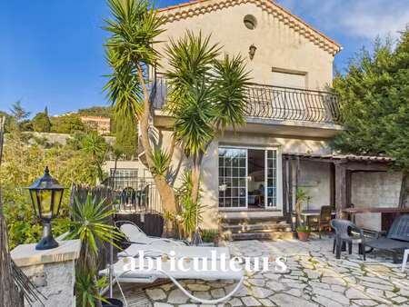 maison de luxe avec vue sur mer à vendre à nice : 917 000 € | 216m²