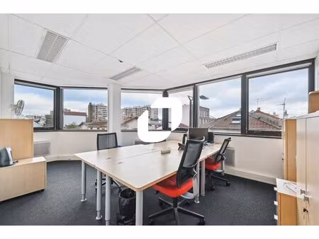 a louer  bureaux au pied du metro 13