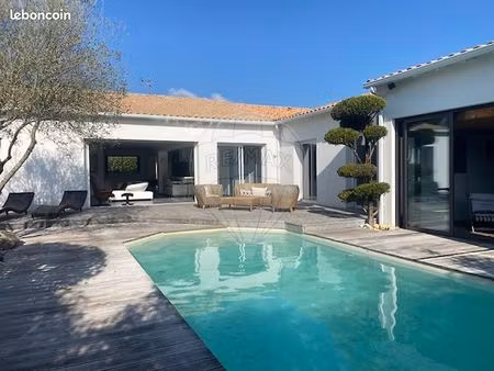 maison 7 pièces 186 m²