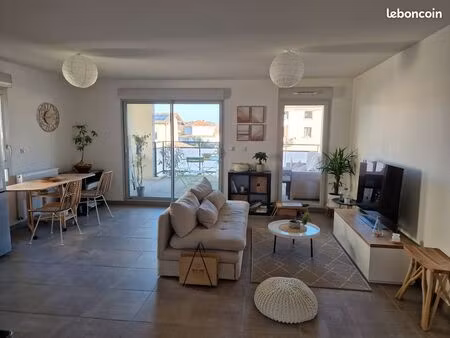 rare – t3 d'exception avec vue sur le château de chamagnieu