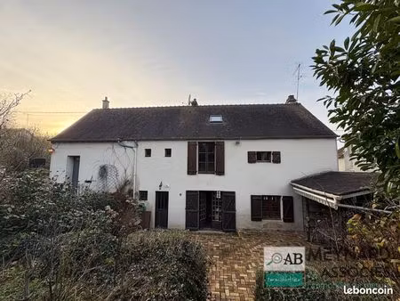 maison 7 pièces 151 m²