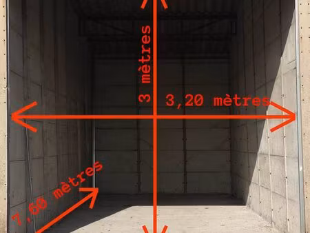 particulier loue grand garage / local de 25 m2  80 m3  h. porte 3 mètres à bellignat