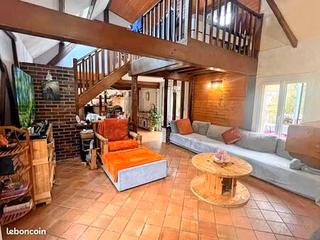 pavillon 5 pièces 180 m²