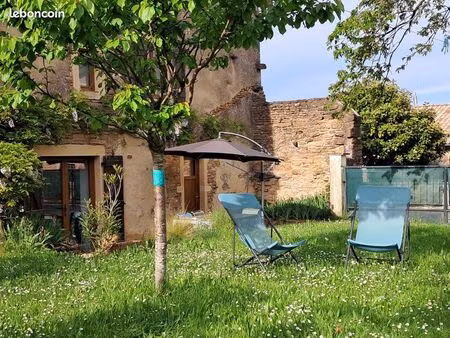 loue maison de village 150m2  avec jardin