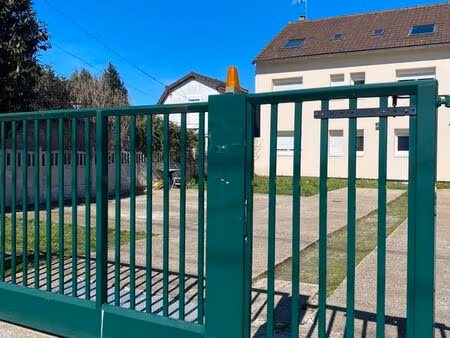 beau f2 39 m2 a louer à villepinte