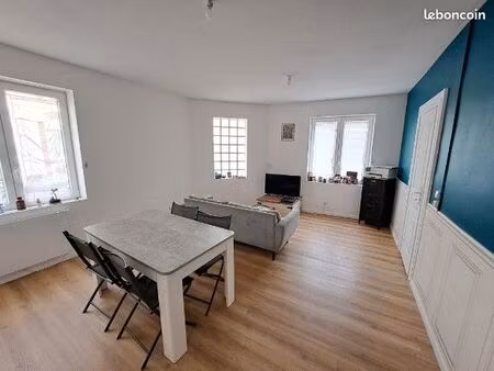 maison rénovée 70m² - très lumineuse (sud ouest) - 2 chambres - jardin cosy - grandes piec