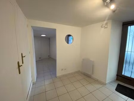 location appartement 1 pièce 19m² tourves 83170