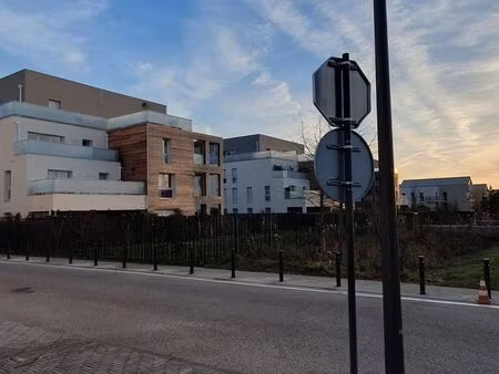 cergy st christophe f4 76m2 terrasse 20m2 2 parkings