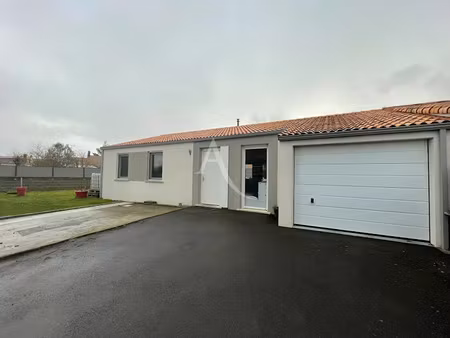 vente maison 4 pièces 84 m² à saint-colomban (44310)  249 900 €