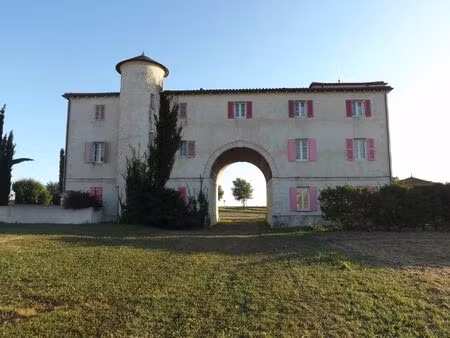 location appartement 3 pièces 72 m2 à courçon