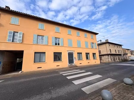 beauregard . duplex 4 pièces 109m2 habitables + terrasse  cave et 2 places de stationnemen