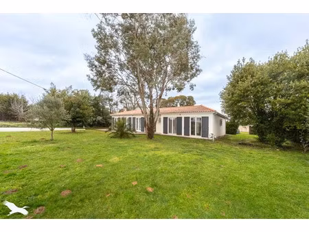 vente maison 5 pièces 127 m² à bayon-sur-gironde (33710)  249 900 €