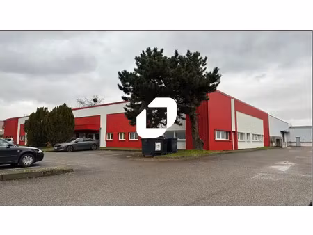 a louer  batiment c - petit stockage avec acces commun