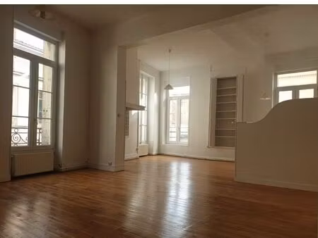 location appartement 1 pièce 59 m² à bordeaux (33000)