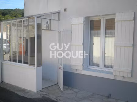 location d'un appartement 3 pièces (54 m²) à saint sauveur