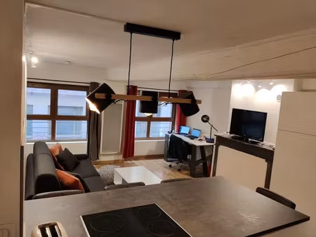 location meublée appartement 2 pièces 45 m² à lyon 1er (69001)  1 150 €