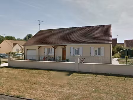 location maison 5 pièces 90 m² à la ferté-bernard (72400)  980 €