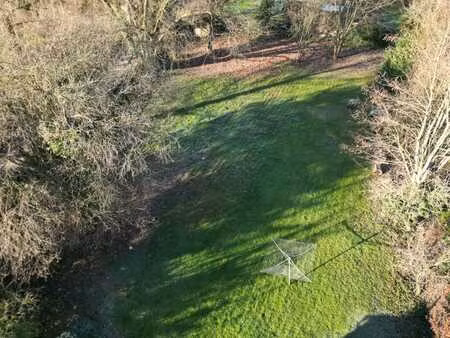 terrain à bâtir de 800 m² à la campagne – situation idéale