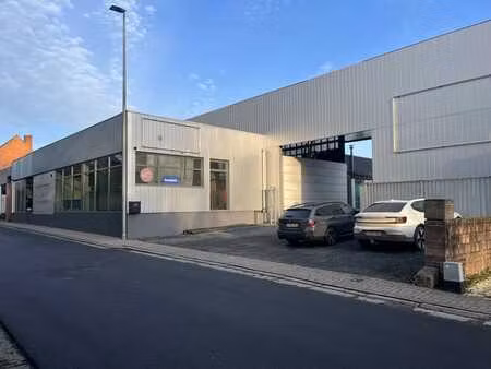 entrepôt d'environ 800 m² à louer à audenarde  près de la n6