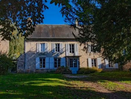 ancien presbytère de 8 pièces et 185 m² à may sur orne