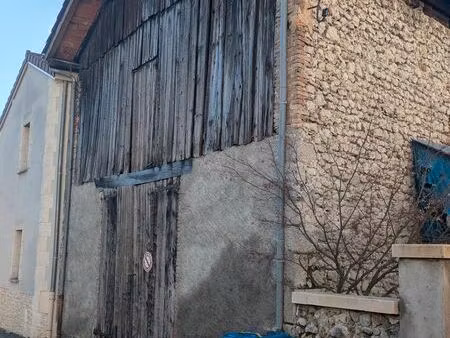 grange 2 pièces 80m²