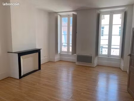 appartement 50m2 - 2pieces - centre ville millau