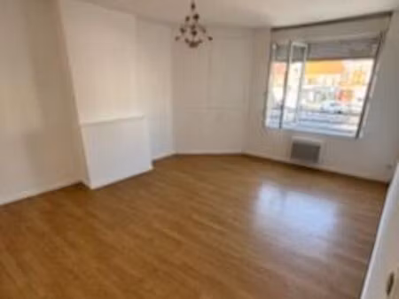 bel appartement f2 de 50 m² sin-le-noble centre refait à neuf