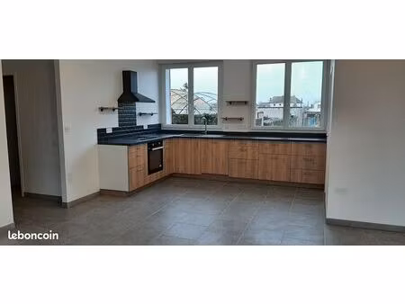 maison 3 pièces 77 m2