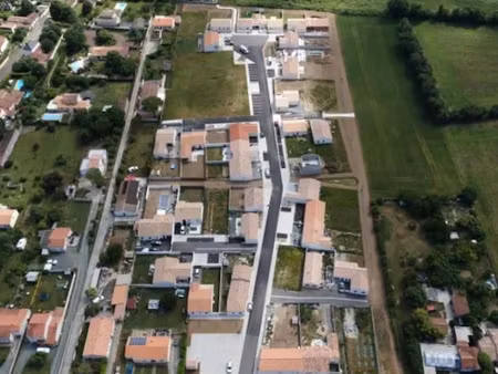 vente terrain 383 m² à le thou (17290)  74 700 €