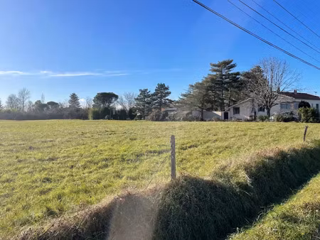 vente terrain 698 m² à revel (31250)  65 000 €