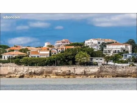 villa 4 pièces 142 m²