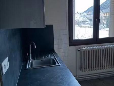 apparemment meublé modane